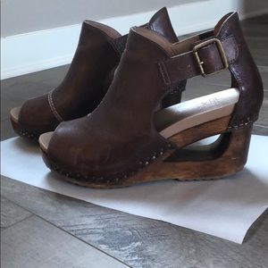 Special Edition Dansko Size Euro38